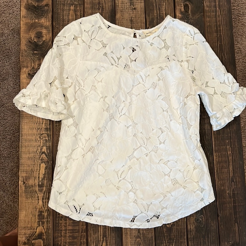 5/$20💜 Ivory Lace Monteau Blouse